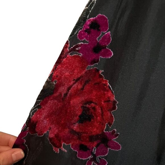 NWT! As U Wish floral velvet sleeveless dress - Picture 3 of 10
